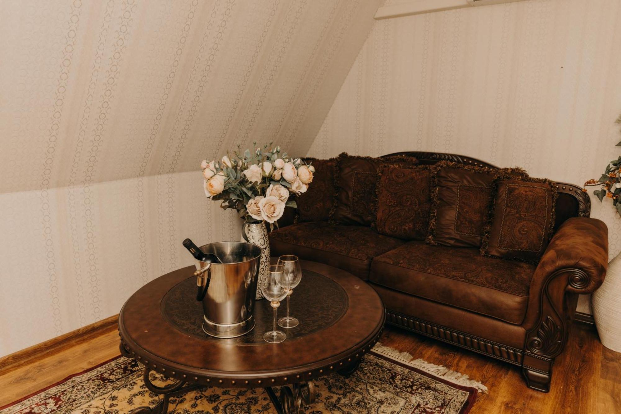 Olawian Hotel Олава Экстерьер фото